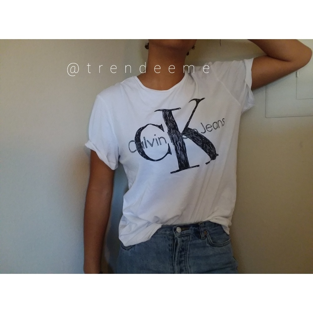 🚨🚨SOLD🚨🚨White CK tee